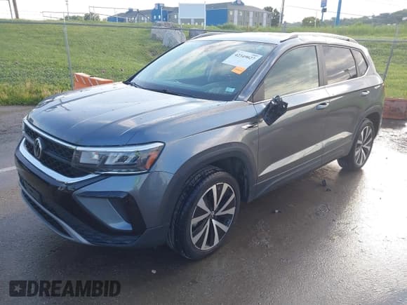 ✅ 2022 Volkswagen Taos SE • VIN: 3VVSX7B29NM072252 • Lot: 42349027. Listed on IAAI with 53,417 mi. Free auction sales archive from the USA and detailed vehicle history report at DreamBid. Image 18.