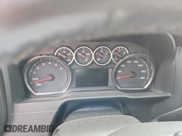 ✅ 2021 Chevrolet Silverado 1500 RST • VIN: 1GCUYEED4MZ438833 • Лот: 81707445. Опубликован ранее на Copart с пробегом Не указан. Бесплатный доступ к архиву аукционных продаж из США и подробный отчёт об истории автомобиля на DreamBid. Изображение 9.