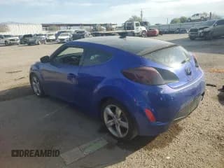 ✅ 2014 Hyundai Veloster • VIN: KMHTC6AD4EU218270 • Lot: 75559764. Wystawiony na Copart z przebiegiem 106 974 mil. Bezpłatny archiwum sprzedaży aukcyjnych z USA i szczegółowy raport historii pojazdu na DreamBid. Zdjęcie 2.