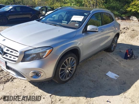 ✅ 2018 Mercedes-Benz GLA 250 • VIN: WDCTG4GB1JJ490607 • Лот: 43333528. Опубликован ранее на IAAI с пробегом 49 281 миль. Бесплатный доступ к архиву аукционных продаж из США и подробный отчёт об истории автомобиля на DreamBid. Изображение 2.