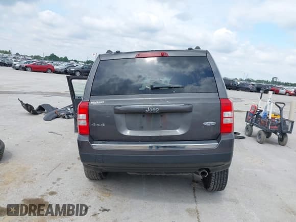 ✅ 2017 Jeep Patriot High Altitude • VIN: 1C4NJRFB2HD205369 • Lot: 42346508. Listed on IAAI with Not provided. Free auction sales archive from the USA and detailed vehicle history report at DreamBid. Image 17.