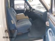 ✅ 1994 Ford F-250 • VIN: 2FTHF25G2RCA71144 • Lot: 43298184. Listed on IAAI with 124,981 mi. Free auction sales archive from the USA and detailed vehicle history report at DreamBid. Image 5.