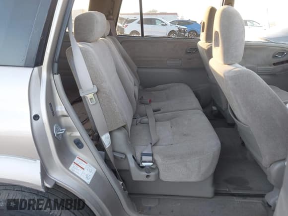 ✅ 2003 Suzuki XL7 Touring • VIN: JS3TX92V134111998 • Lot: 43799025. Wystawiony na IAAI z przebiegiem 184 939 mil. Bezpłatny archiwum sprzedaży aukcyjnych z USA i szczegółowy raport historii pojazdu na DreamBid. Zdjęcie 8.