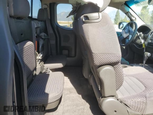 ✅ 2012 Nissan Frontier SV • VIN: 1N6AD0CU4CC443842 • Lot: 49823795. Wystawiony na Copart z przebiegiem 167 703 mil. Bezpłatny archiwum sprzedaży aukcyjnych z USA i szczegółowy raport historii pojazdu na DreamBid. Zdjęcie 10.