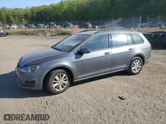 ✅ 2015 Volkswagen Golf TSI S • VIN: 3VWC17AU7FM514905 • Lot: 54110895. Listed on Copart with 115,175 mi. Free auction sales archive from the USA and detailed vehicle history report at DreamBid. Image 1.