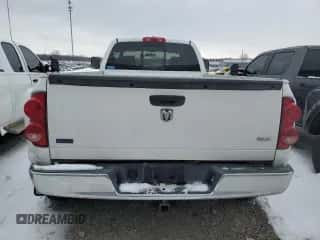 2007 Dodge 3500 SLT z VIN 3D7MX48A37G784946, wystawiony jako Copart lot #44722485 z przebiegiem 386 813 mil mil oraz Szkoda całkowita • Salvage title. Historia ofert i sprzedaży dostępna na DreamBid. Obrazek 6.