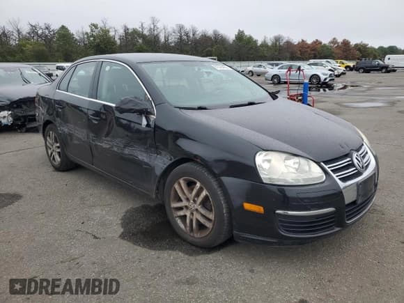 ✅ 2006 Volkswagen Jetta 2.5L • VIN: 3VWRG71K26M775527 • Лот: 81575495. Опубликован ранее на Copart с пробегом 156 697 миль. Бесплатный доступ к архиву аукционных продаж из США и подробный отчёт об истории автомобиля на DreamBid. Изображение 4.