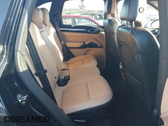 ✅ 2014 Porsche Cayenne • VIN: WP1AA2A27ELA90328 • Лот: 43484055. Опубликован ранее на IAAI с пробегом 94 239 миль. Бесплатный доступ к архиву аукционных продаж из США и подробный отчёт об истории автомобиля на DreamBid. Изображение 8.