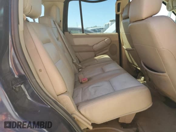 ✅ 2006 Ford Explorer Eddie Bauer • VIN: 1FMEU64E76UA28409 • Lot: 87231095. Wystawiony na Copart z przebiegiem 156 957 mil. Bezpłatny archiwum sprzedaży aukcyjnych z USA i szczegółowy raport historii pojazdu na DreamBid. Zdjęcie 11.