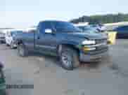 2002 Chevrolet Silverado 1500 LS z VIN 1GCEK14T12E143281, wystawiony jako IAAI lot #43197831 z przebiegiem 241 904 mil mil oraz . Historia ofert i sprzedaży dostępna na DreamBid. Obrazek 1.