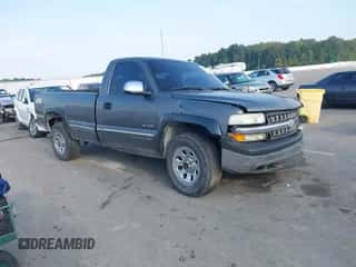 2002 Chevrolet Silverado 1500 LS z VIN 1GCEK14T12E143281, wystawiony jako IAAI lot #43197831 z przebiegiem 241 904 mil mil oraz . Historia ofert i sprzedaży dostępna na DreamBid. Obrazek 1.