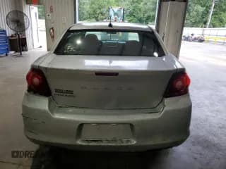 ✅ 2011 Dodge Avenger Mainstreet • VIN: 1B3BD1FB1BN556305 • Lot: 56476884. Wystawiony na Copart z przebiegiem 118 812 mil. Bezpłatny archiwum sprzedaży aukcyjnych z USA i szczegółowy raport historii pojazdu na DreamBid. Zdjęcie 6.