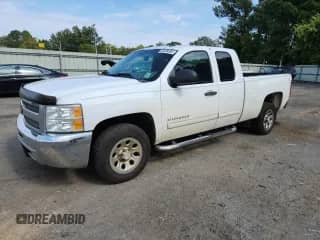 2012 Chevrolet Silverado 1500 LS z VIN 1GCRCREAXCZ109716, wystawiony jako Copart lot #84208005 z przebiegiem 209 008 mil mil oraz Szkoda całkowita • Salvage title. Historia ofert i sprzedaży dostępna na DreamBid. Obrazek 1.
