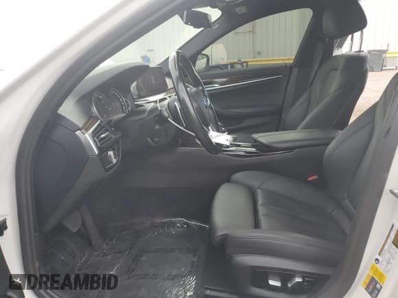 ✅ 2019 BMW 5 Series 530e • VIN: WBAJA9C54KB389680 • Lot: 70389325. Listed on Copart with 64,043 mi. Free auction sales archive from the USA and detailed vehicle history report at DreamBid. Image 7.