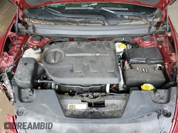 ✅ 2017 Jeep Cherokee Overland • VIN: 1C4PJMJS9HW544010 • Lot: 72061805. Listed on Copart with 55,097 mi. Free auction sales archive from the USA and detailed vehicle history report at DreamBid. Image 12.