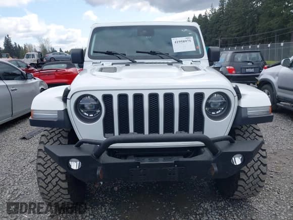 ✅ 2020 Jeep Wrangler Unlimited Rubicon • VIN: 1C4JJXFM9LW275517 • Лот: 41958975. Опубликован ранее на IAAI с пробегом 46 476 миль. Бесплатный доступ к архиву аукционных продаж из США и подробный отчёт об истории автомобиля на DreamBid. Изображение 12.
