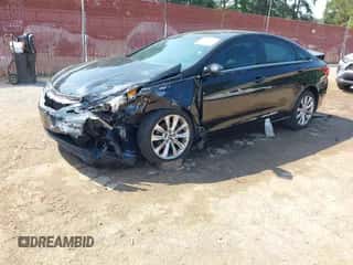 2013 Hyundai Sonata SE with VIN 5NPEC4AB5DH531028, listed as a IAAI auction lot 43247043 with 188,338 mi miles and . Bid and sale history available at DreamBid. Image 2.