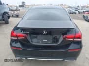 ✅ 2022 Mercedes-Benz A 220 • VIN: W1K3G4EB6NJ356664 • Lot: 42154178. Wystawiony na IAAI z przebiegiem 50 142 mil. Bezpłatny archiwum sprzedaży aukcyjnych z USA i szczegółowy raport historii pojazdu na DreamBid. Zdjęcie 17.