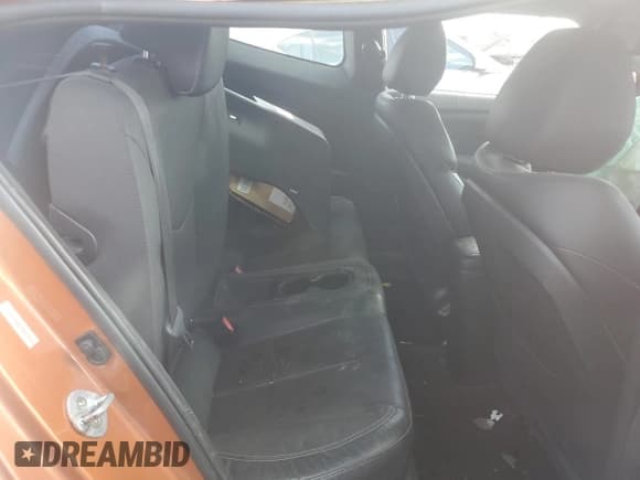 ✅ 2015 Hyundai Veloster Turbo • VIN: KMHTC6AE6FU244430 • Lot: 73043544. Wystawiony na Copart z przebiegiem Nie podano. Bezpłatny archiwum sprzedaży aukcyjnych z USA i szczegółowy raport historii pojazdu na DreamBid. Zdjęcie 10.