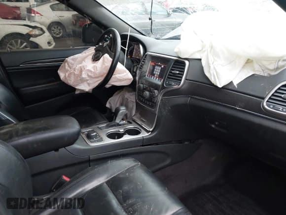 ✅ 2018 Jeep Grand Cherokee Limited • VIN: 1C4RJFBG2JC489650 • Lot: 41080869. Wystawiony na IAAI z przebiegiem 102 507 mil. Bezpłatny archiwum sprzedaży aukcyjnych z USA i szczegółowy raport historii pojazdu na DreamBid. Zdjęcie 5.