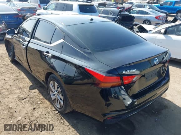 ✅ 2020 Nissan Altima S • VIN: 1N4BL4BV3LC235372 • Lot: 43588816. Listed on IAAI with 170,296 mi. Free auction sales archive from the USA and detailed vehicle history report at DreamBid. Image 3.