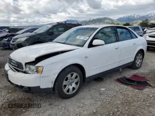 ✅ 2003 Audi A4 1.8T • VIN: WAULC68E13A313805 • Лот: 56977395. Опубликован ранее на Copart с пробегом Не указан. Бесплатный доступ к архиву аукционных продаж из США и подробный отчёт об истории автомобиля на DreamBid. Изображение 1.