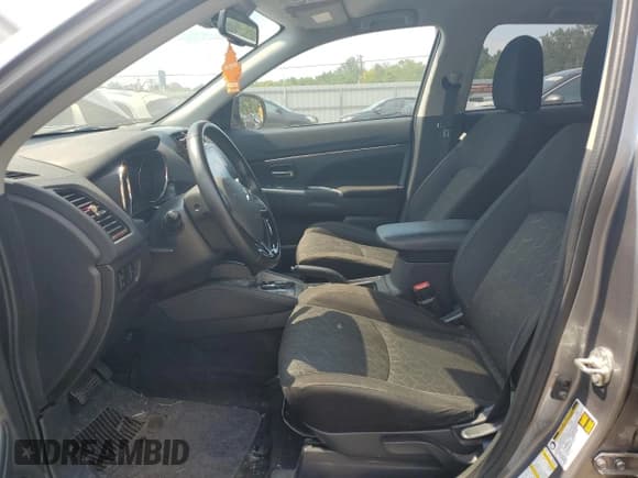 ✅ 2020 Mitsubishi Outlander ES • VIN: JA4AR3AU5LU024296 • Lot: 67610205. Listed on Copart with 101,812 mi. Free auction sales archive from the USA and detailed vehicle history report at DreamBid. Image 7.