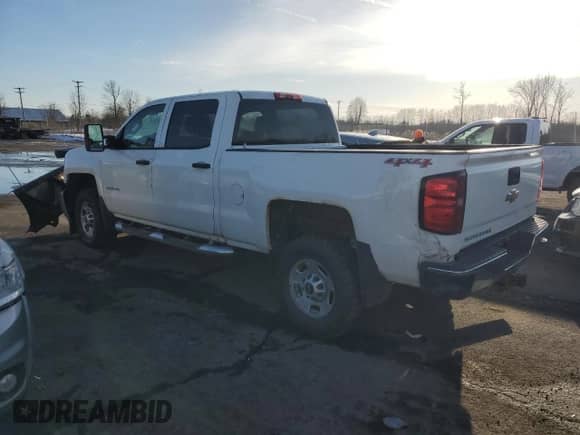 2015 Chevrolet Silverado 2500HD Work Truck z VIN 1GC1KUEG8FF593091, wystawiony jako Copart lot #48063435 z przebiegiem Nie podano mil oraz Szkoda całkowita • Salvage title. Historia ofert i sprzedaży dostępna na DreamBid. Obrazek 2.