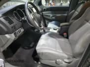 ✅ 2013 Toyota Tacoma • VIN: 5TFLU4ENXDX057168 • Lot: 85312195. Wystawiony na Copart z przebiegiem 225 876 mil. Bezpłatny archiwum sprzedaży aukcyjnych z USA i szczegółowy raport historii pojazdu na DreamBid. Zdjęcie 7.