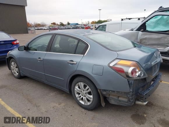 ✅ 2011 Nissan Altima S • VIN: 1N4AL2AP3BN507988 • Лот: 43639624. Опубликован ранее на IAAI с пробегом 232 224 миль. Бесплатный доступ к архиву аукционных продаж из США и подробный отчёт об истории автомобиля на DreamBid. Изображение 3.