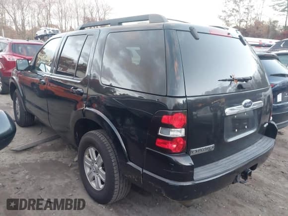 ✅ 2010 Ford Explorer XLT • VIN: 1FMEU7DE2AUA29952 • Лот: 43645636. Опубликован ранее на IAAI с пробегом 175 354 миль. Бесплатный доступ к архиву аукционных продаж из США и подробный отчёт об истории автомобиля на DreamBid. Изображение 3.