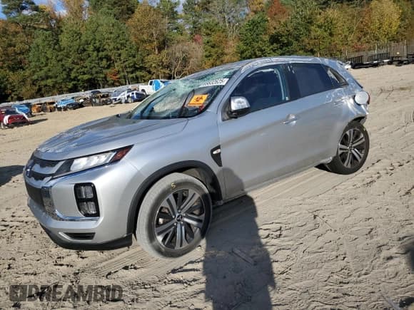 ✅ 2020 Mitsubishi Outlander ES • VIN: JA4AP3AU3LU006398 • Lot: 89832625. Listed on Copart with 82,297 mi. Free auction sales archive from the USA and detailed vehicle history report at DreamBid. Image 1.