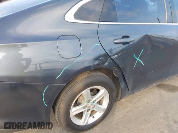 2019 Chevrolet Malibu LS with VIN 1G1ZC5ST9KF181062, listed as a IAAI auction lot 42701550 with 171,412 mi miles and . Bid and sale history available at DreamBid. Image 6.