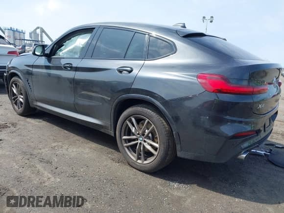 ✅ 2021 BMW X4 xDrive30i • VIN: 5UX2V1C02M9G88260 • Lot: 41991270. Listed on IAAI with 48,817 mi. Free auction sales archive from the USA and detailed vehicle history report at DreamBid. Image 3.