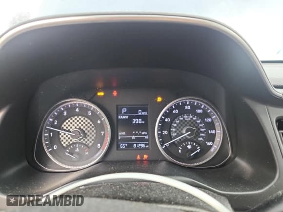 ✅ 2019 Hyundai Elantra SE • VIN: 5NPD74LF0KH453318 • Lot: 70496785. Listed on Copart with 81,296 mi. Free auction sales archive from the USA and detailed vehicle history report at DreamBid. Image 9.