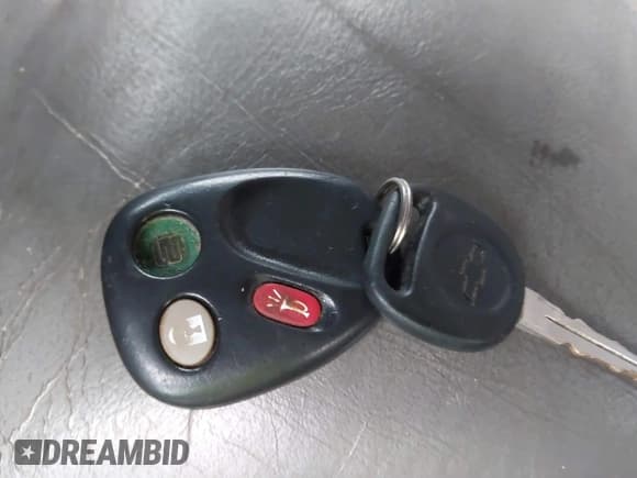 ✅ 2006 Chevrolet Tahoe LS • VIN: 1GNEC13Z06R164731 • Lot: 43859725. Listed on IAAI with 214,364 mi. Free auction sales archive from the USA and detailed vehicle history report at DreamBid. Image 11.