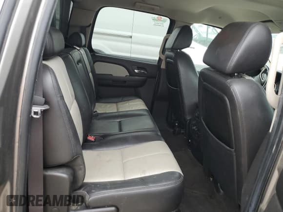 ✅ 2009 GMC Sierra 1500 • VIN: 3GTEK33229G125170 • Lot: 70583455. Wystawiony na Copart z przebiegiem 221 056 mil. Bezpłatny archiwum sprzedaży aukcyjnych z USA i szczegółowy raport historii pojazdu na DreamBid. Zdjęcie 10.