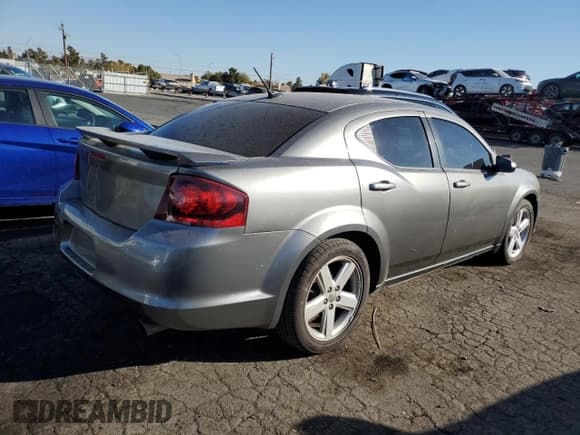 ✅ 2013 Dodge Avenger SE • VIN: 1C3CDZABXDN604951 • Лот: 43566305. Опубликован ранее на Copart с пробегом 117 595 миль. Бесплатный доступ к архиву аукционных продаж из США и подробный отчёт об истории автомобиля на DreamBid. Изображение 3.