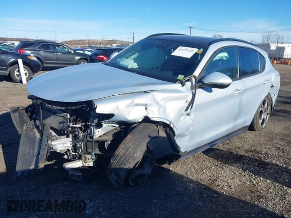 ✅ 2022 Alfa Romeo Stelvio Ti • VIN: ZASPAKBN0N7D32302 • Lot: 41281429. Listed on IAAI with Not provided. Free auction sales archive from the USA and detailed vehicle history report at DreamBid. Image 2.