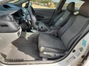 ✅ 2013 Honda Insight EX • VIN: JHMZE2H76DS002673 • Lot: 90294375. Wystawiony na Copart z przebiegiem 240 323 mil. Bezpłatny archiwum sprzedaży aukcyjnych z USA i szczegółowy raport historii pojazdu na DreamBid. Zdjęcie 7.