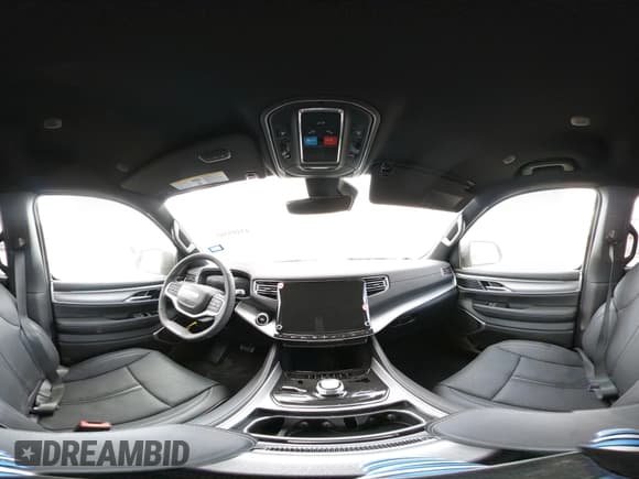 ✅ 2025 Jeep Wagoneer Series II • VIN: 1C4SJVBP2SS518695 • Lot: 43499365. Wystawiony na IAAI z przebiegiem Nie podano. Bezpłatny archiwum sprzedaży aukcyjnych z USA i szczegółowy raport historii pojazdu na DreamBid. Zdjęcie 21.