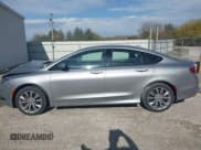 ✅ 2015 Chrysler 200 S • VIN: 1C3CCCDG5FN648852 • Lot: 43619251. Wystawiony na IAAI z przebiegiem 199 323 mil. Bezpłatny archiwum sprzedaży aukcyjnych z USA i szczegółowy raport historii pojazdu na DreamBid. Zdjęcie 14.