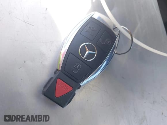 ✅ 2014 Mercedes-Benz S 550 • VIN: WDDUG8CBXEA054891 • Лот: 42622538. Опубликован ранее на IAAI с пробегом 110 504 миль. Бесплатный доступ к архиву аукционных продаж из США и подробный отчёт об истории автомобиля на DreamBid. Изображение 11.