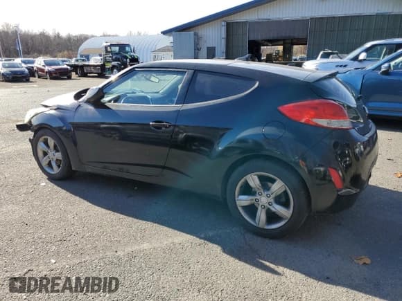 ✅ 2012 Hyundai Veloster w/Black Int • VIN: KMHTC6AD8CU020675 • Lot: 79889494. Wystawiony na Copart z przebiegiem 127 885 mil. Bezpłatny archiwum sprzedaży aukcyjnych z USA i szczegółowy raport historii pojazdu na DreamBid. Zdjęcie 2.