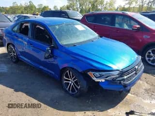 ✅ 2022 Volkswagen Jetta Sport • VIN: 3VWAM7BUXNM028150 • Lot: 43224634. Wystawiony na IAAI z przebiegiem 54 006 mil. Bezpłatny archiwum sprzedaży aukcyjnych z USA i szczegółowy raport historii pojazdu na DreamBid. Zdjęcie 1.