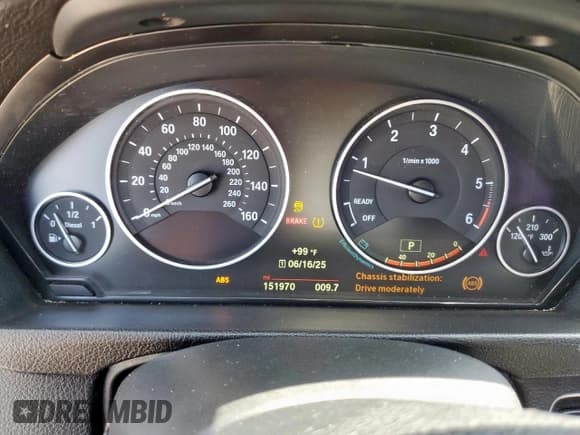 ✅ 2015 BMW 3 Series 328d • VIN: WBA3D3C50FK158343 • Lot: 60941505. Wystawiony na Copart z przebiegiem 151 970 mil. Bezpłatny archiwum sprzedaży aukcyjnych z USA i szczegółowy raport historii pojazdu na DreamBid. Zdjęcie 9.