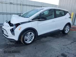 2023 Chevrolet Bolt EV 1LT z VIN 1G1FW6S00P4153689, wystawiony jako Copart lot #80498373 z przebiegiem Nie podano mil oraz . Historia ofert i sprzedaży dostępna na DreamBid. Obrazek 1.
