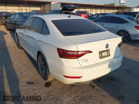 ✅ 2019 Volkswagen Jetta S • VIN: 3VWCB7BU2KM255617 • Лот: 43257278. Опубликован ранее на IAAI с пробегом Не указан. Бесплатный доступ к архиву аукционных продаж из США и подробный отчёт об истории автомобиля на DreamBid. Изображение 3.