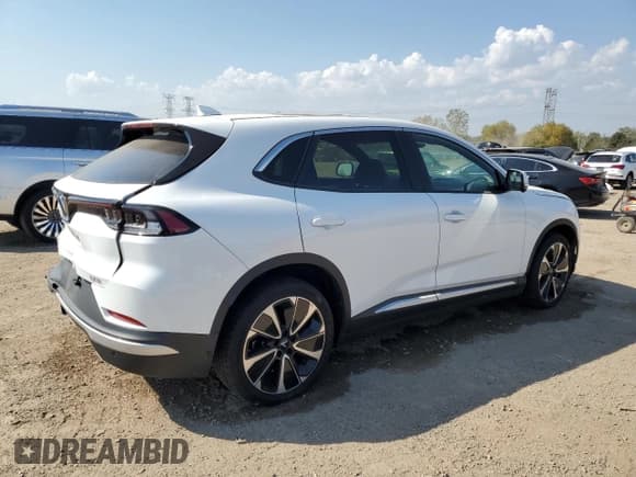 ✅ 2025 VinFast VF 8 Plus • VIN: RLLV1AFA4SH009559 • Lot: 85125915. Wystawiony na Copart z przebiegiem 13 176 mil. Bezpłatny archiwum sprzedaży aukcyjnych z USA i szczegółowy raport historii pojazdu na DreamBid. Zdjęcie 3.