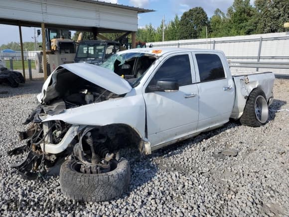 ✅ 2010 Dodge 1500 Laramie • VIN: 1D7RV1CT2AS212642 • Lot: 69641634. Wystawiony na Copart z przebiegiem Nie podano. Bezpłatny archiwum sprzedaży aukcyjnych z USA i szczegółowy raport historii pojazdu na DreamBid. Zdjęcie 1.